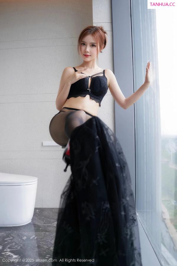   [XiuRen]高清写真图 2025.11.21 No.11016 白芷yy 情趣内衣第44张图片